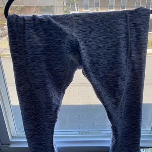 Zyia Gray Level 2 in 1 pocket light n tight Capri